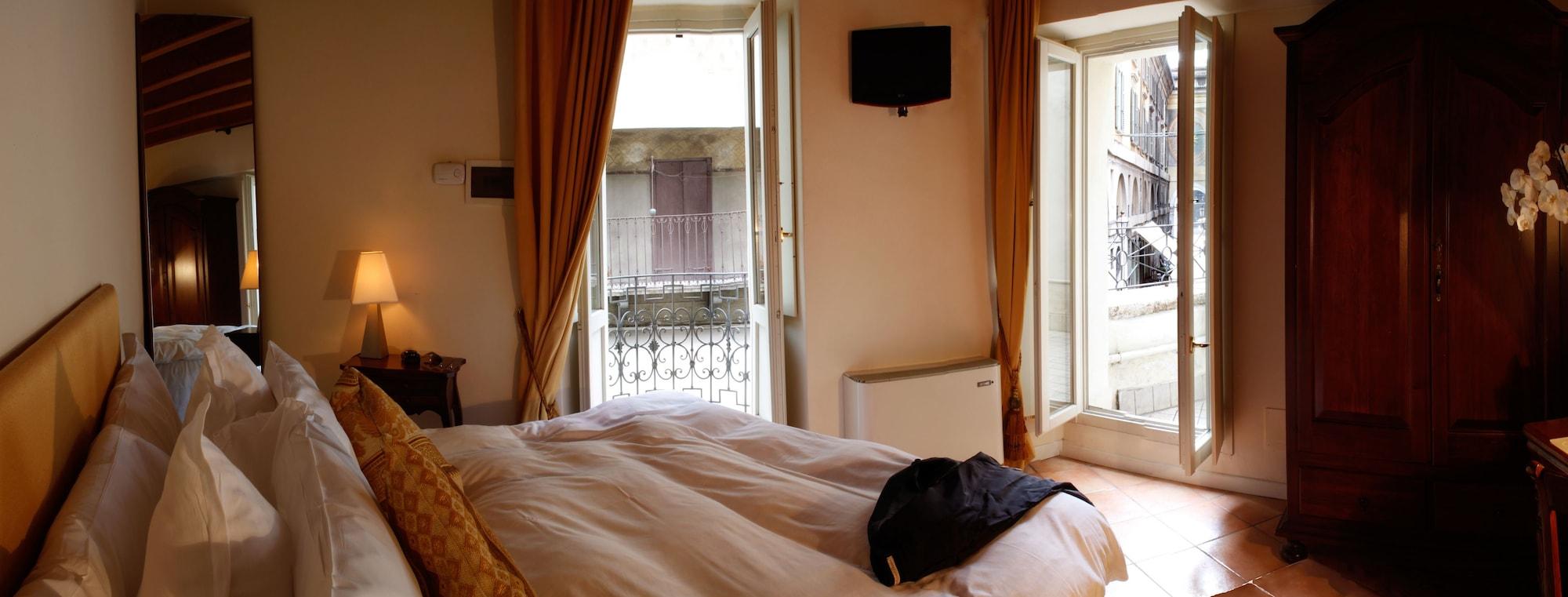 Albergo Orologio Brescia Exterior photo