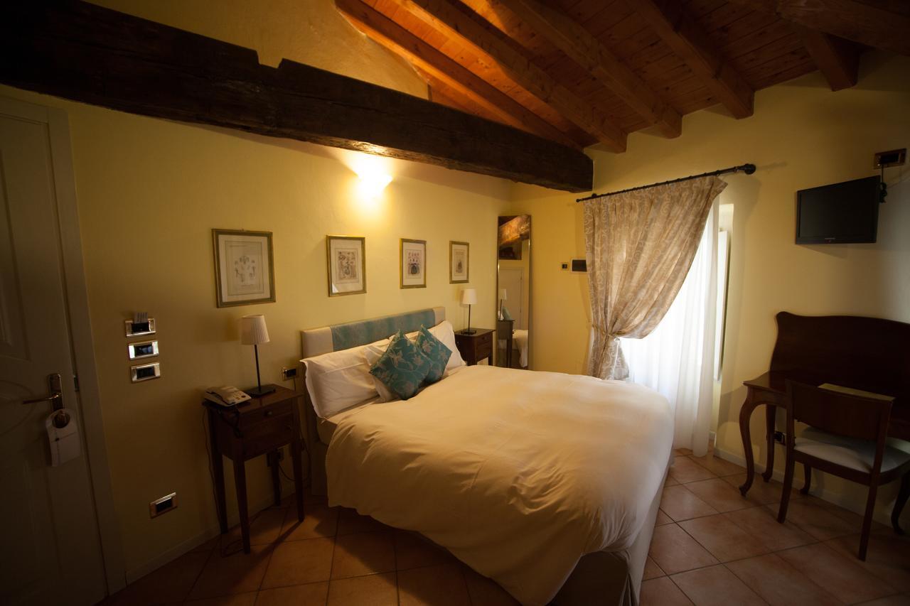 Albergo Orologio Brescia Exterior photo