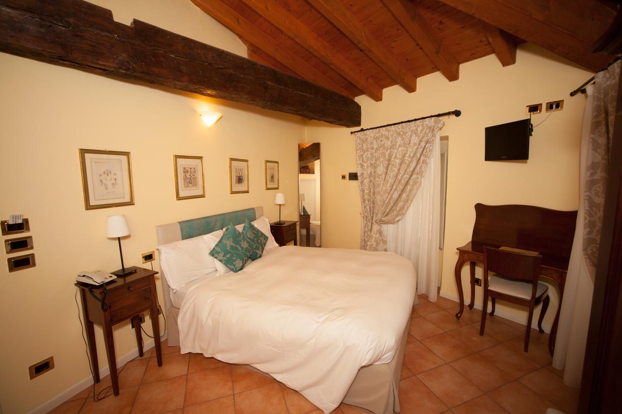 Albergo Orologio Brescia Exterior photo