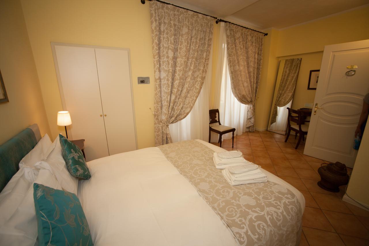 Albergo Orologio Brescia Exterior photo